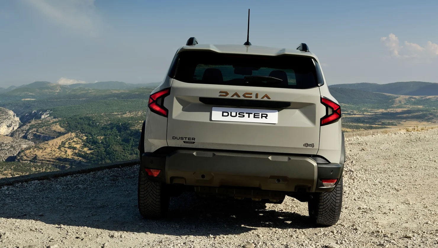 Новый Dacia Duster 2026-2027 описание